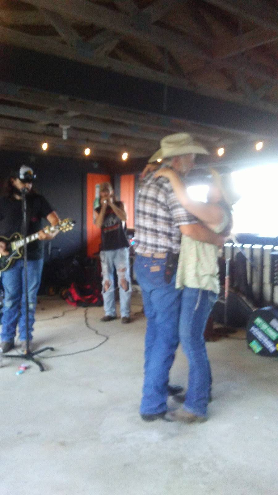 End Of Trail Restaurant and bar | restaurant | 4646 IN-135, Nashville, IN 47448, USA | 8129881385 OR +1 812-988-1385