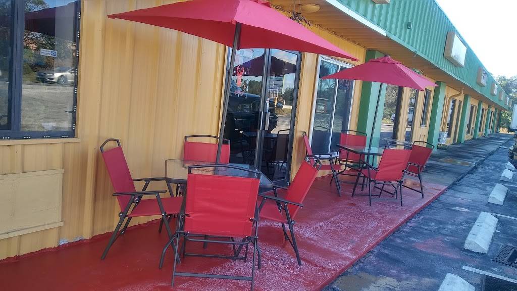 LuLus Tropical Restaurant | restaurant | 201 E Ruby St, Tavares, FL 32778, USA | 4079531881 OR +1 407-953-1881