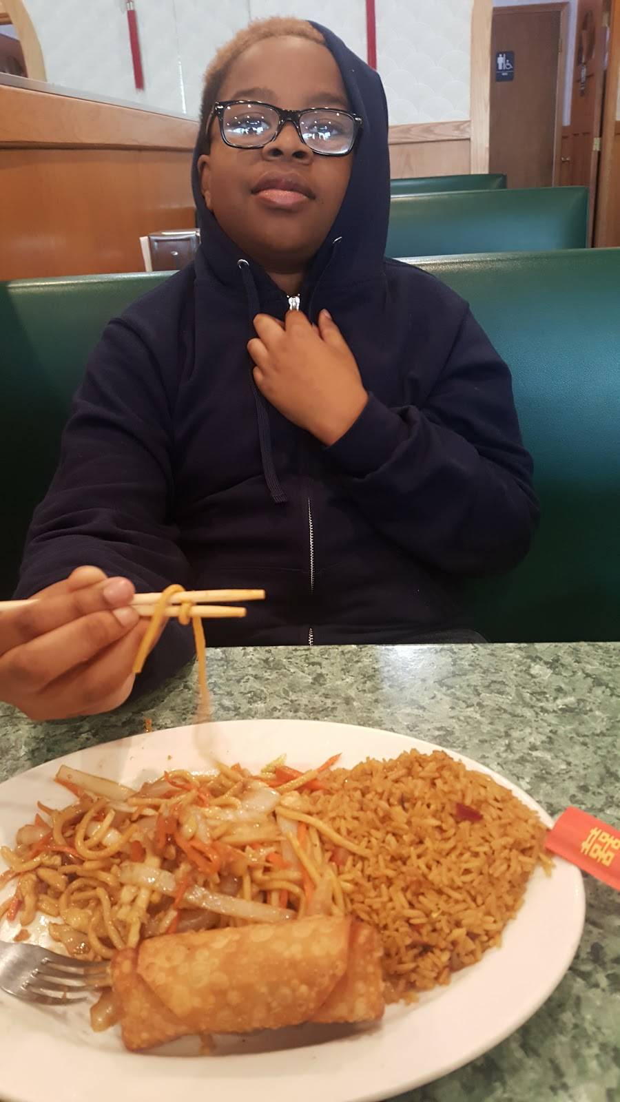 Mei Zhen Chinese Restaurant | restaurant | 1624 Laskin Rd Ste 742, Virginia Beach, VA 23451, USA | 7574258095 OR +1 757-425-8095