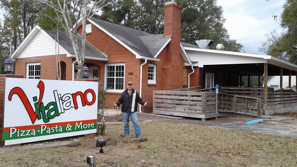 Vitaliano Pizza Pasta & More | restaurant | 398 E Hickory Ave, Crestview, FL 32536, USA | 8504231466 OR +1 850-423-1466