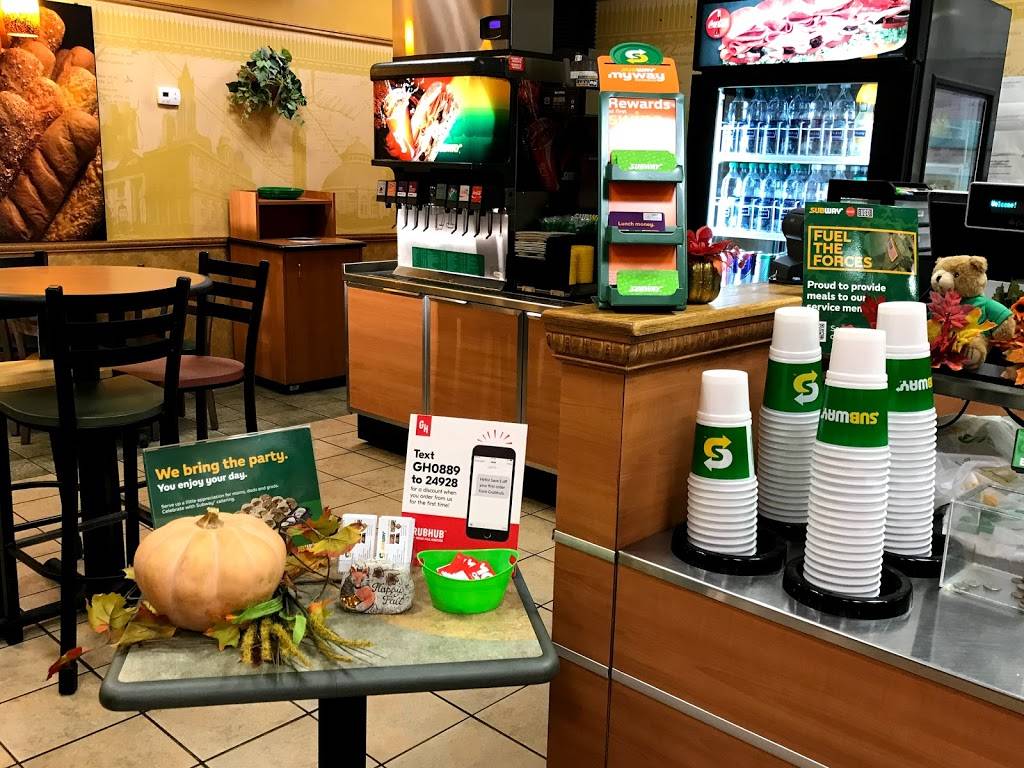 Subway | meal takeaway | 749 Mineral Spring Ave, Pawtucket, RI 02860, USA | 4017257919 OR +1 401-725-7919