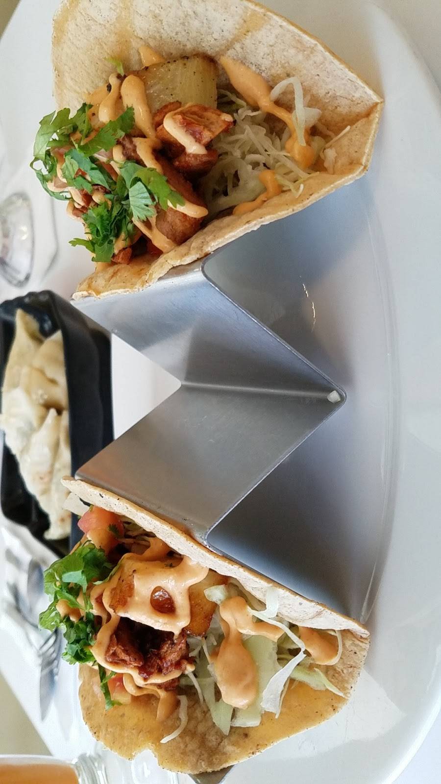 Loving Hut | restaurant | 3723, 903 W Foothill Blvd ste b, Upland, CA 91786, USA | 9099823882 OR +1 909-982-3882