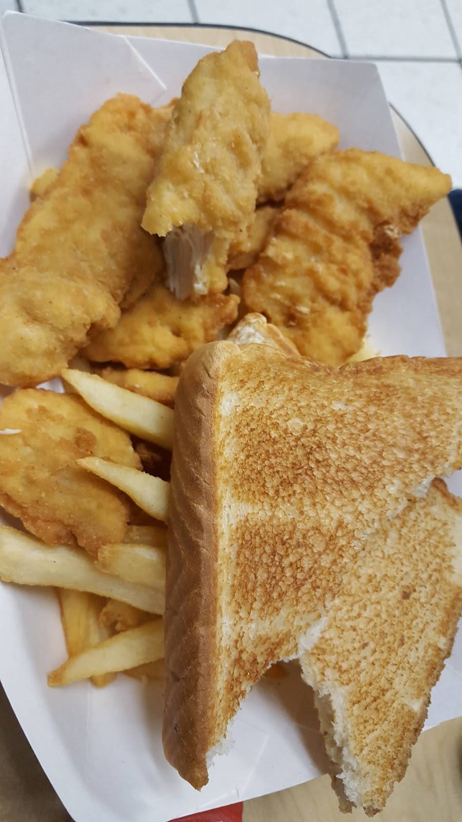 Dairy Queen Store | restaurant | 201 W Taylor St, Creston, IA 50801, USA | 6417822826 OR +1 641-782-2826