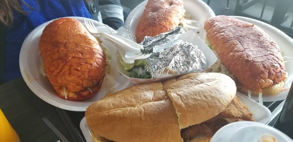 Tortas la Hechizera | restaurant | 1610 E Main St, Grand Prairie, TX 75050, USA | 9726424408 OR +1 972-642-4408