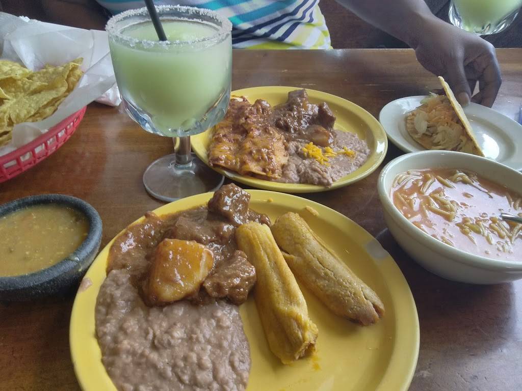 Los Lupes Grand Prairie | restaurant | 501 W Pioneer Pkwy, Grand Prairie, TX 75051, USA | 9722624400 OR +1 972-262-4400