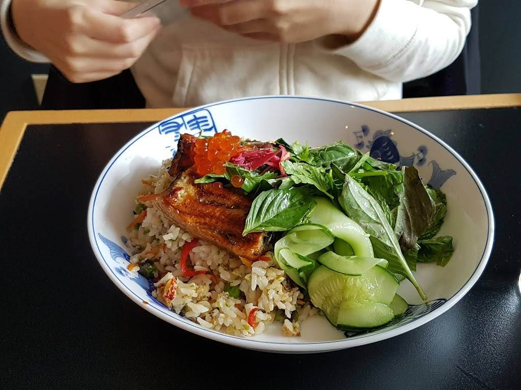 Anju Noodle Bar | restaurant | 7 Wallingford Square #102, Kittery, ME 03904, USA | 2077034298 OR +1 207-703-4298