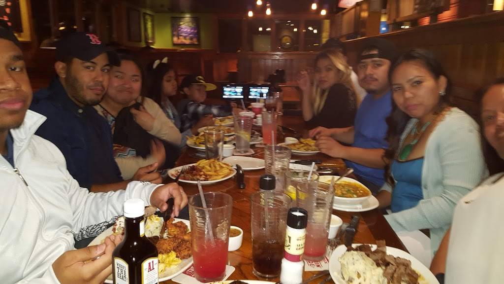 Outback Steakhouse | restaurant | 4619 Redwood Dr, Rohnert Park, CA 94928, USA | 7075847161 OR +1 707-584-7161