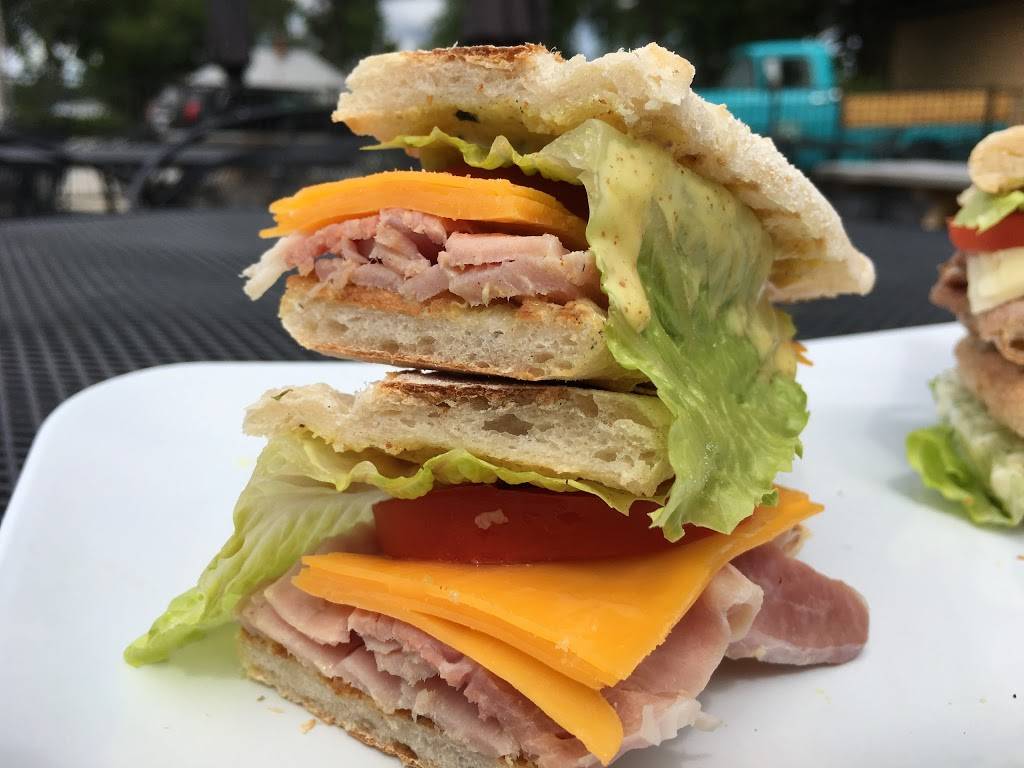 Side Lot Brewery | restaurant | 110 Slocum Lake Rd, Wauconda, IL 60084, USA | 8478650281 OR +1 847-865-0281