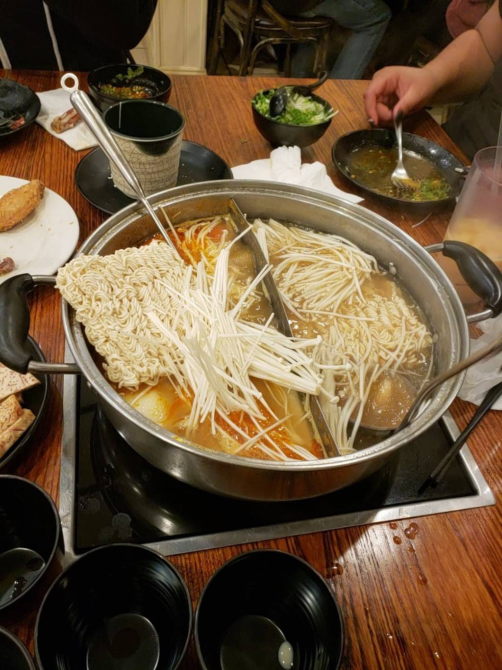 Chef Lis Cafe Hot pot | restaurant | 2726 San Bruno Ave, San Francisco, CA 94134, USA | 4153494364 OR +1 415-349-4364
