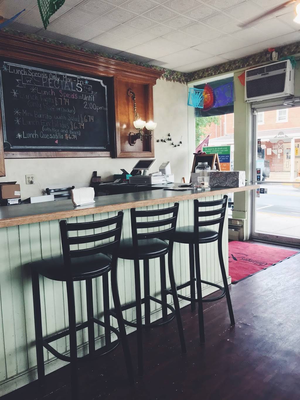 Chilangos Authentic Mexican Restaurante | restaurant | 56 N Broad St, Lititz, PA 17543, USA | 7176260105 OR +1 717-626-0105