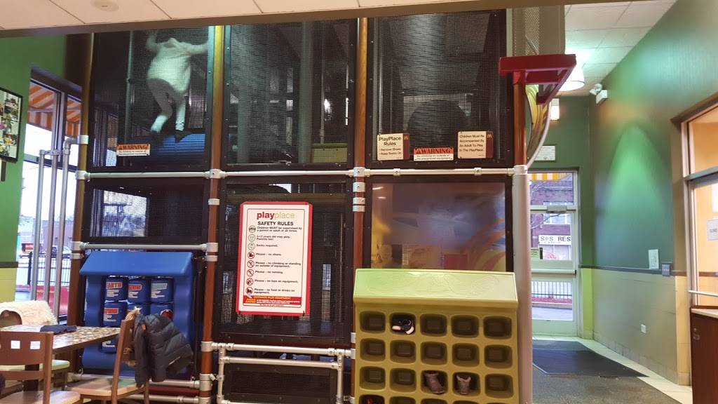 McDonalds | cafe | 4338 W North Ave, Chicago, IL 60639, USA | 7733848165 OR +1 773-384-8165