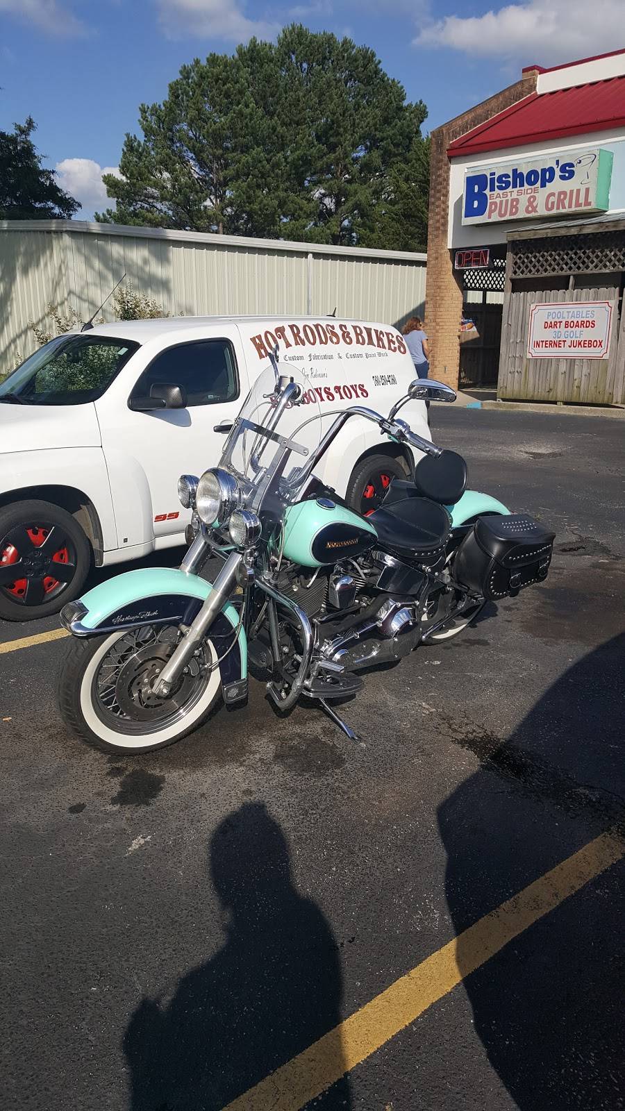 Bishops Eastside Pub & Grill | restaurant | 1042 Winchester Rd NE, Huntsville, AL 35811, USA | 2568516002 OR +1 256-851-6002