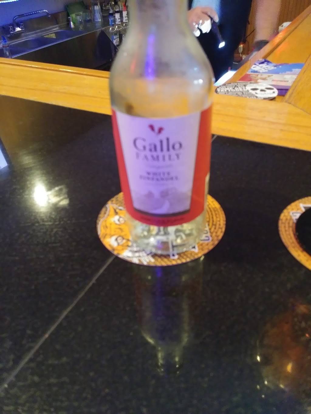 Rockside Tavern Bar & Grill | restaurant | 12929 Rockside Rd, Cleveland, OH 44125, USA | 2166627554 OR +1 216-662-7554