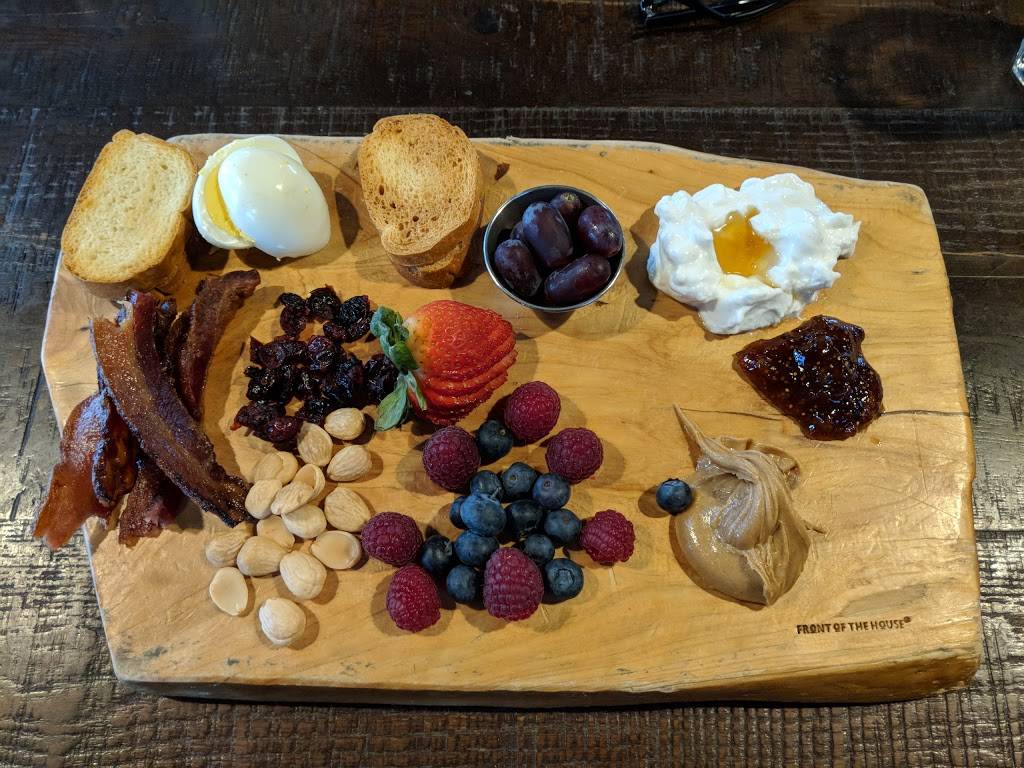 Iron Horse Tavern | restaurant | 1800 15th St, Sacramento, CA 95811, USA | 9164484488 OR +1 916-448-4488