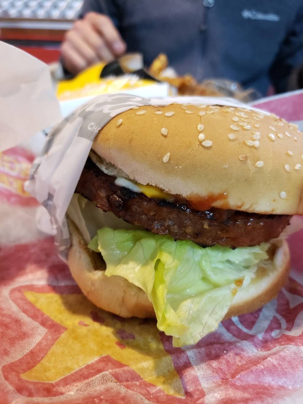 Carls Jr. | restaurant | 18237 Colima Rd, Rowland Heights, CA 91748, USA | 6269644441 OR +1 626-964-4441