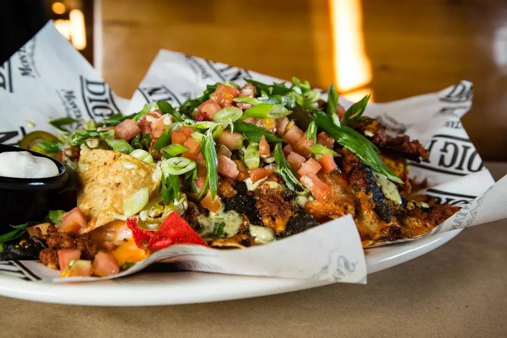 Montanas | restaurant | 2216 Bank St, Ottawa, ON K1V 1J6, Canada | 6137313058 OR +1 613-731-3058