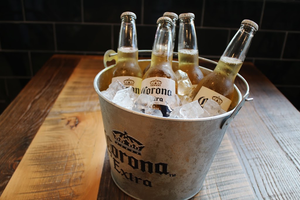 Juicy Burgers Doral | restaurant | 8400 NW 53rd St Unit F108, Doral, FL 33166, USA | 7862926512 OR +1 786-292-6512