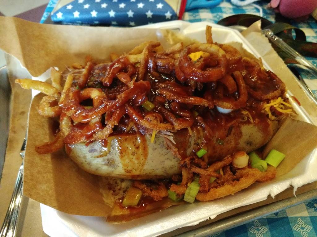 Dickeys Barbecue Pit | restaurant | 4960 Miller Trunk Hwy, Hermantown, MN 55811, USA | 2182602271 OR +1 218-260-2271