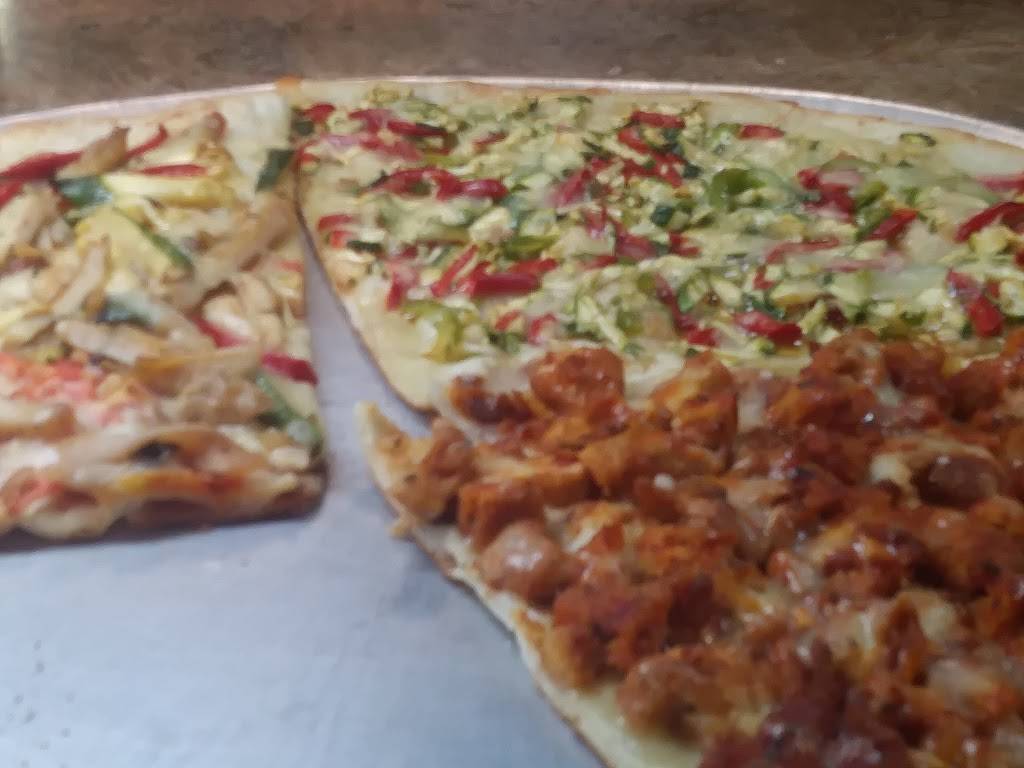 Primaveras Pizzeria & Restaurant | restaurant | 170 E Montauk Hwy, Lindenhurst, NY 11757, USA | 6319918118 OR +1 631-991-8118