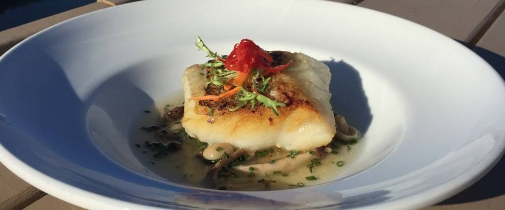 Wave Seafood Kitchen | restaurant | 25 E Broadway, Port Jefferson, NY 11777, USA | 6319285200170 OR +1 631-928-5200 ext. 170