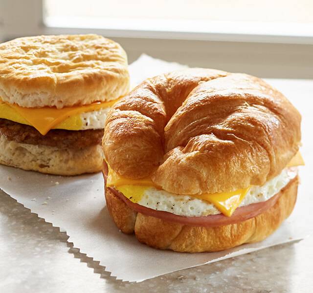 RaceTrac | bakery | 2713 Paris Rd, Chalmette, LA 70043, USA | 5042774214 OR +1 504-277-4214