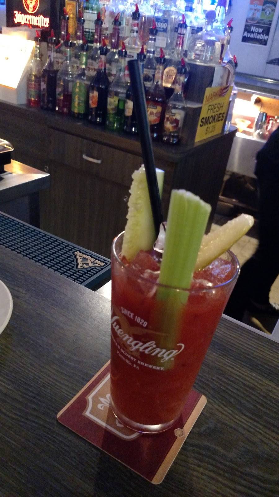 Hickory Lake Inn | restaurant | 14592 Stone Rd, Newbury Township, OH 44065, USA | 4405649735 OR +1 440-564-9735