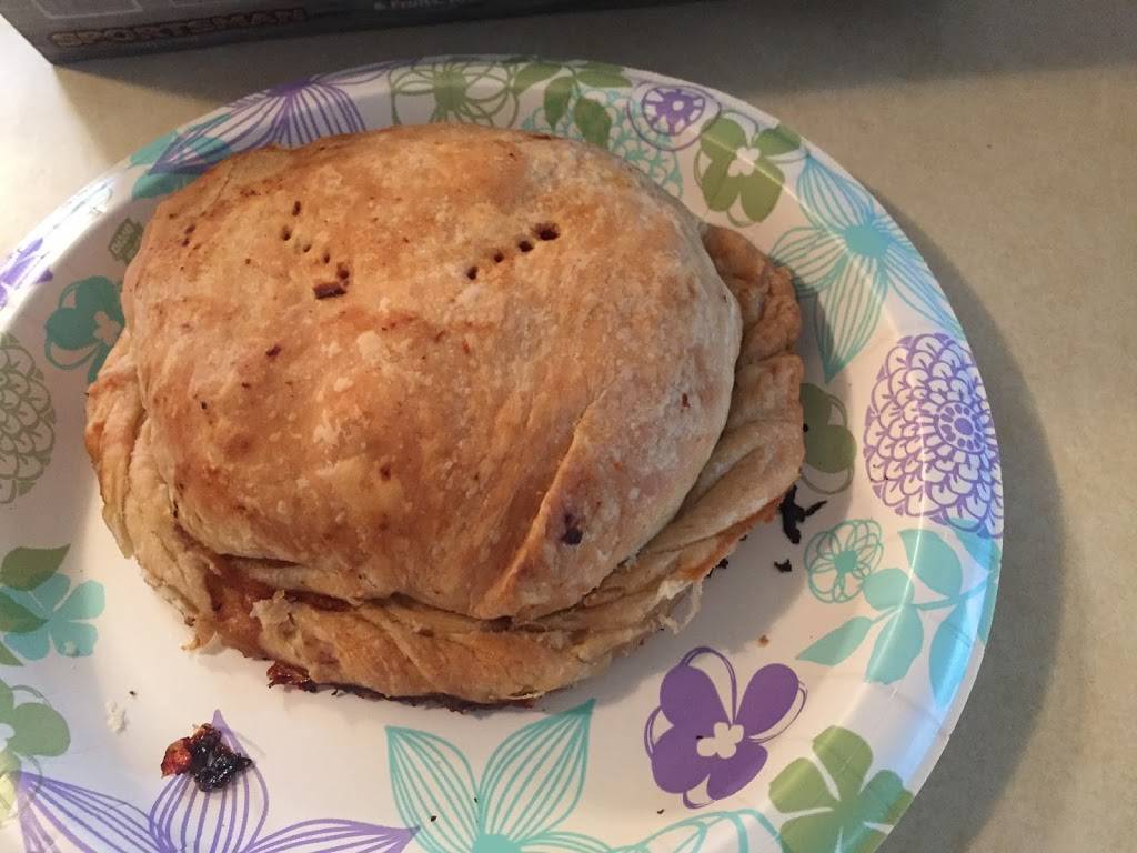 Winners Circle Bar & Grill | restaurant | 5879 Shea Rd, Township of Cottrellville, MI 48039, USA | 8107653868 OR +1 810-765-3868