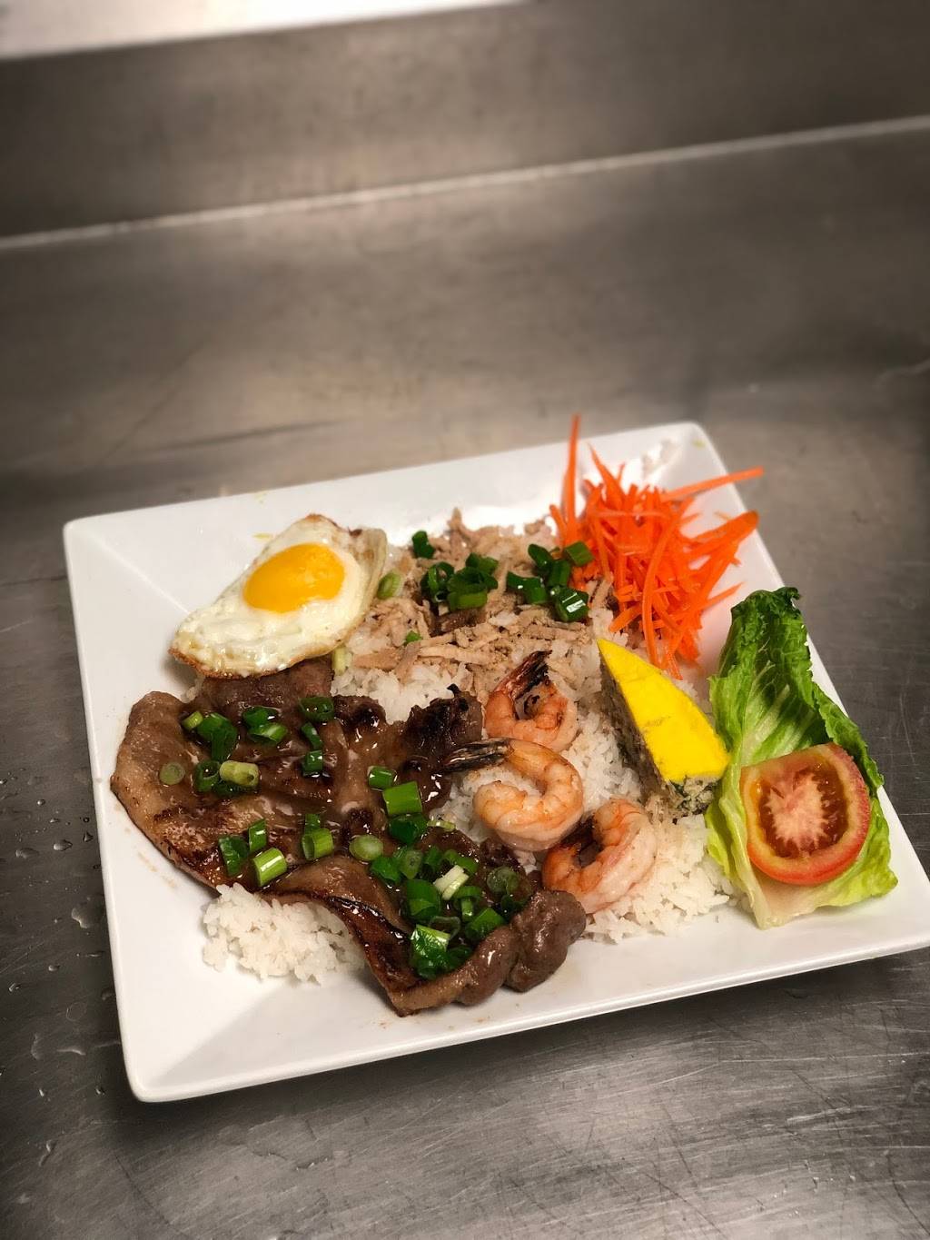 Golden 28 | restaurant | 627 28th St SW, Wyoming, MI 49509, USA | 6165312800 OR +1 616-531-2800