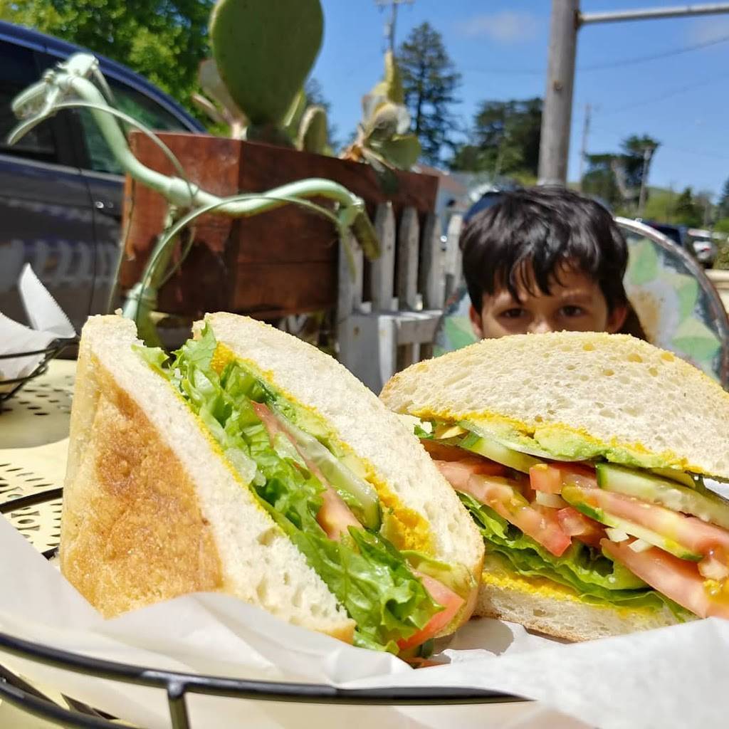 Tomales deli + cafe | restaurant | 27000 Shoreline Hwy, Tomales, CA 94971, USA | 7078782732 OR +1 707-878-2732