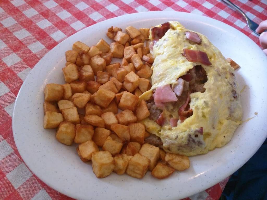 The Biscuit Barn | restaurant | 3297 S Suncoast Blvd, Homosassa, FL 34448, USA | 3527654727 OR +1 352-765-4727