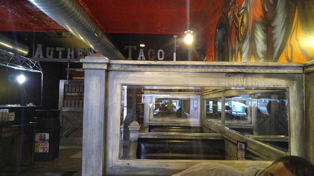 Picante Taqueria | restaurant | 2018 W Division St, Chicago, IL 60622, USA | 7733288800 OR +1 773-328-8800