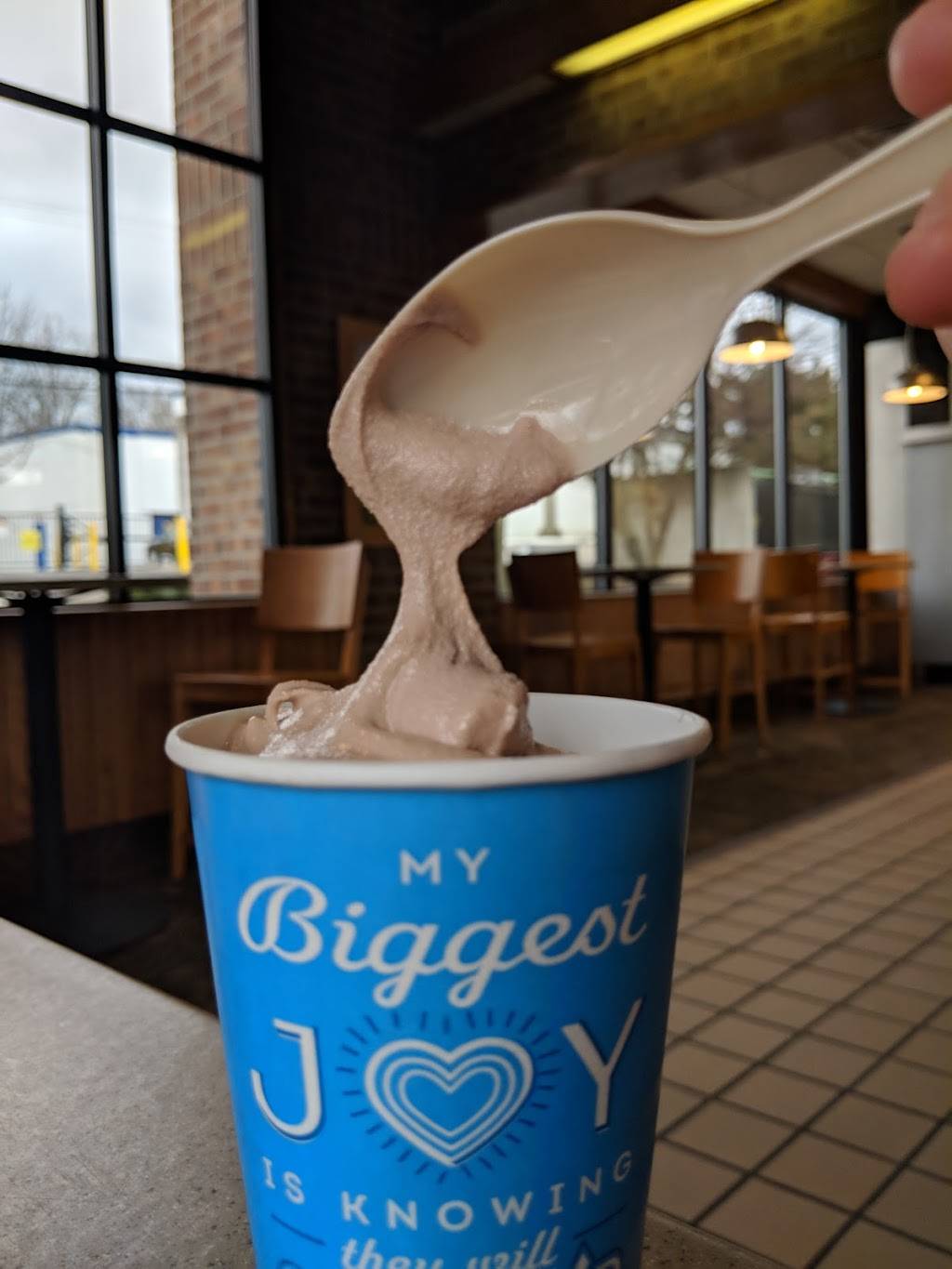 Wendys | restaurant | 1655 Plymouth Rd, Ann Arbor, MI 48105, USA | 7346631655 OR +1 734-663-1655