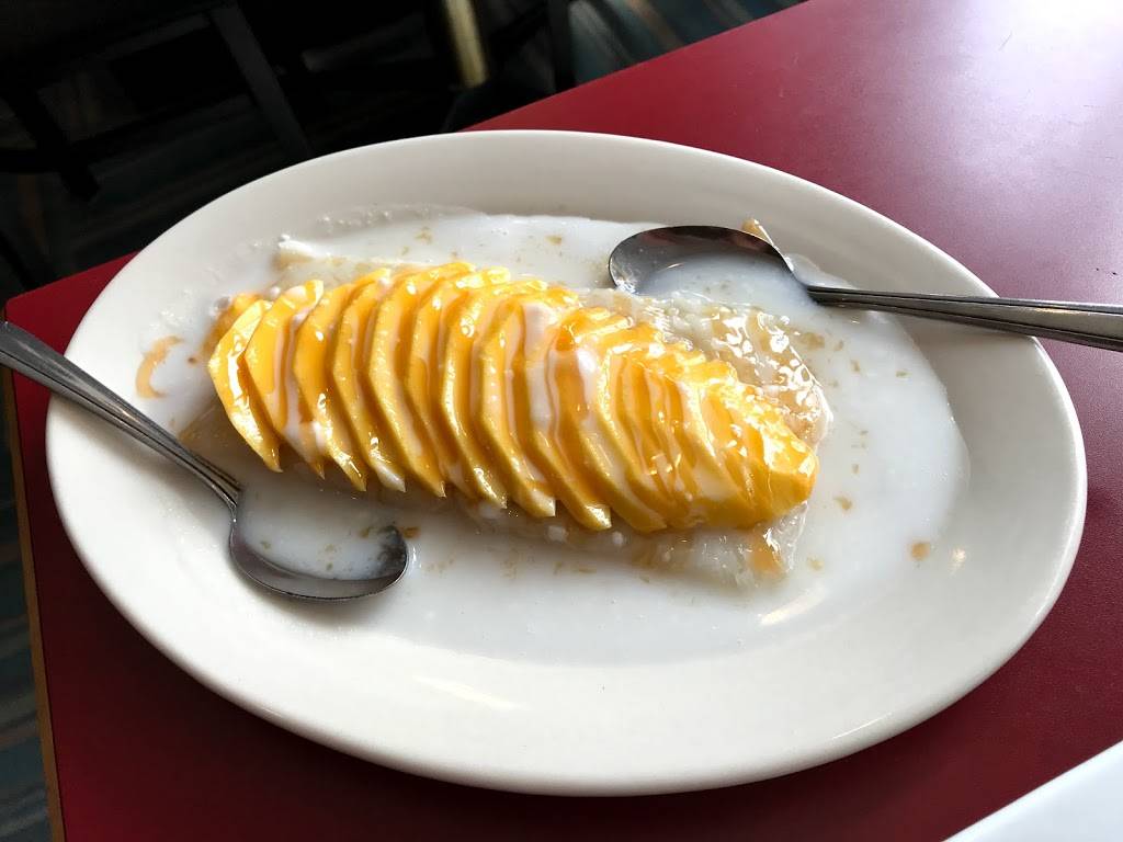 Silver Dish Thai Cuisine | restaurant | 278 W Center St, Provo, UT 84601, USA | 8013739540 OR +1 801-373-9540