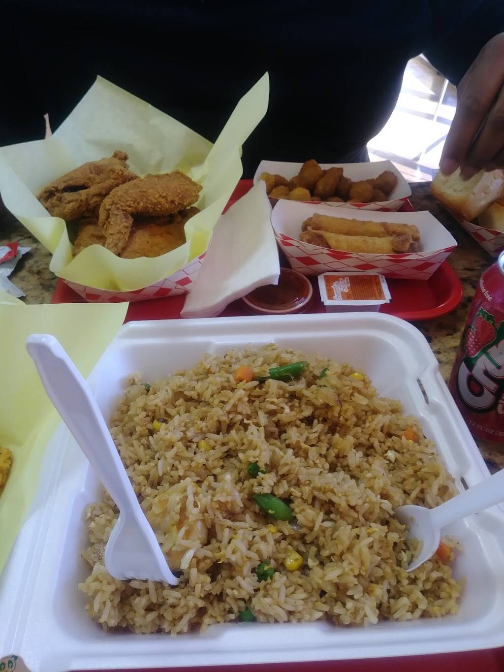 Louisiana Famous Fried Chicken North Dallas | restaurant | 17610 Midway Rd #108, Dallas, TX 75287, USA | 4698026031 OR +1 469-802-6031