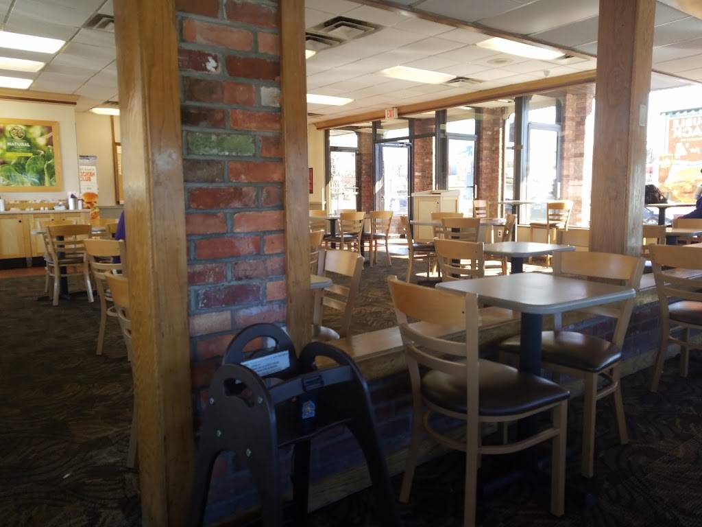 Wendys | restaurant | 5166 Airport Hwy, Toledo, OH 43615, USA | 4193823881 OR +1 419-382-3881