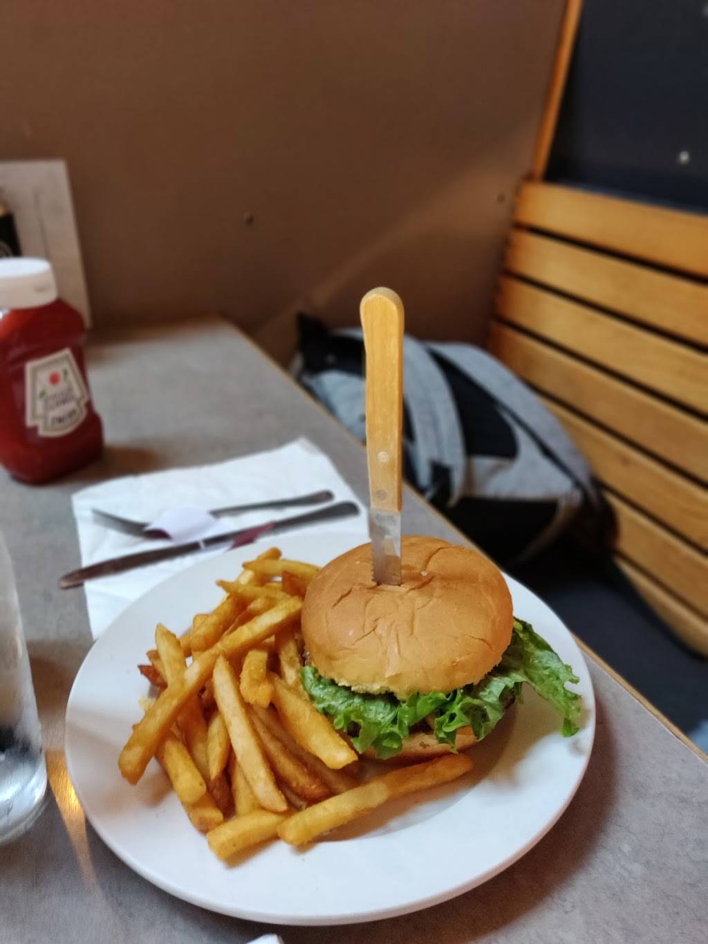 Powerhouse Restaurant & Brewery | restaurant | 454 E Main Ave, Puyallup, WA 98372, USA | 2538451370 OR +1 253-845-1370