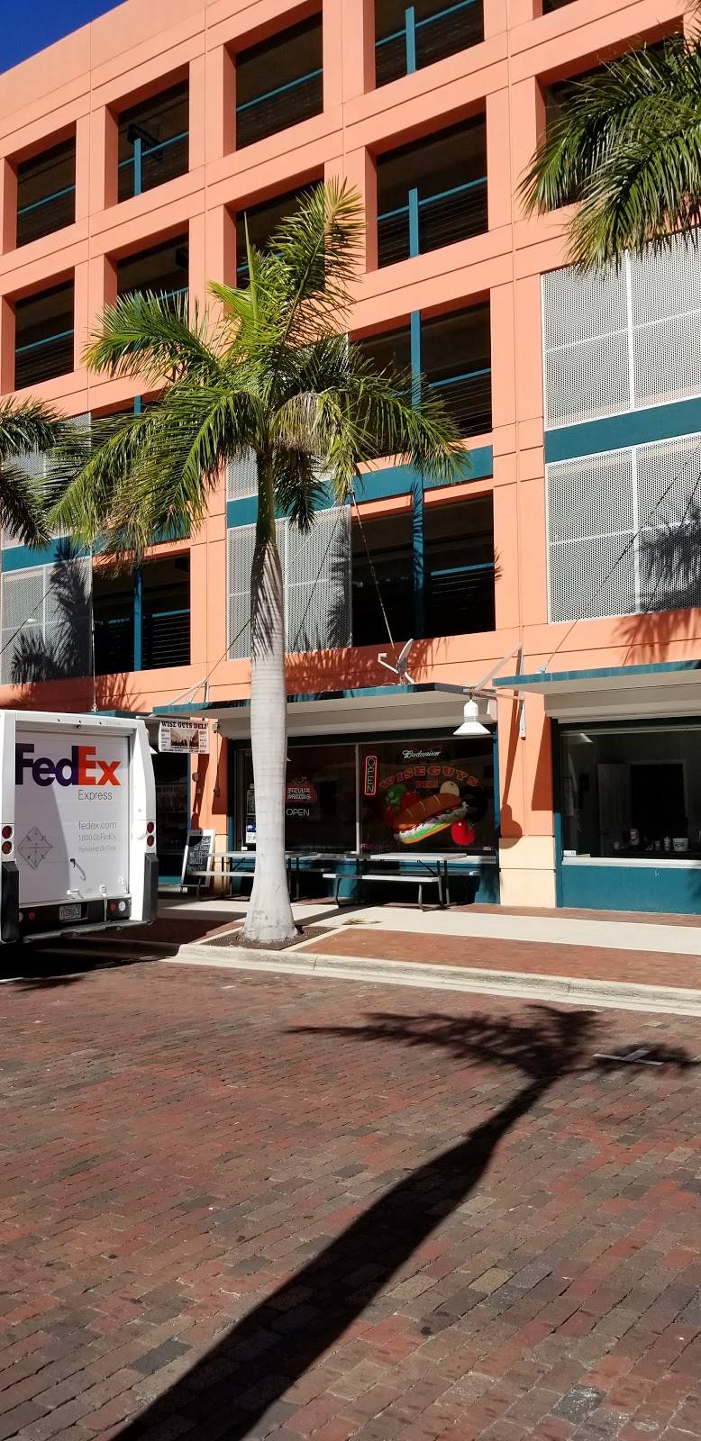 Wise Guys | meal takeaway | 2117 W First St, Fort Myers, FL 33901, USA | 2393328802 OR +1 239-332-8802