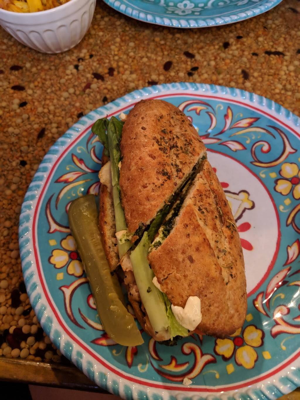 The Kitchen Factory | restaurant | 1609 Chase Ave, Cincinnati, OH 45223, USA | 5135913333 OR +1 513-591-3333