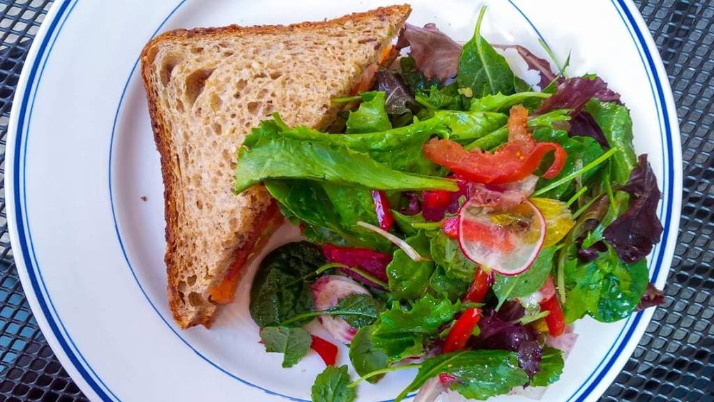 Der Pioneer | restaurant | 737 Church Ave, Brooklyn, NY 11218, USA | 3474350132 OR +1 347-435-0132