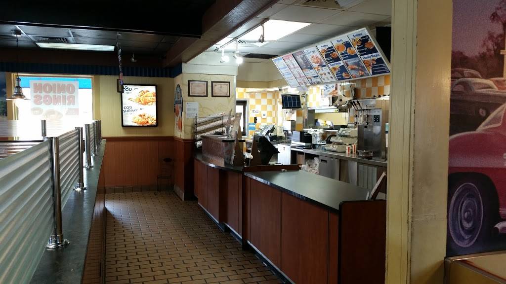 Long John Silvers | restaurant | 2440 Commercial Way, Spring Hill, FL 34606, USA | 3526884428 OR +1 352-688-4428