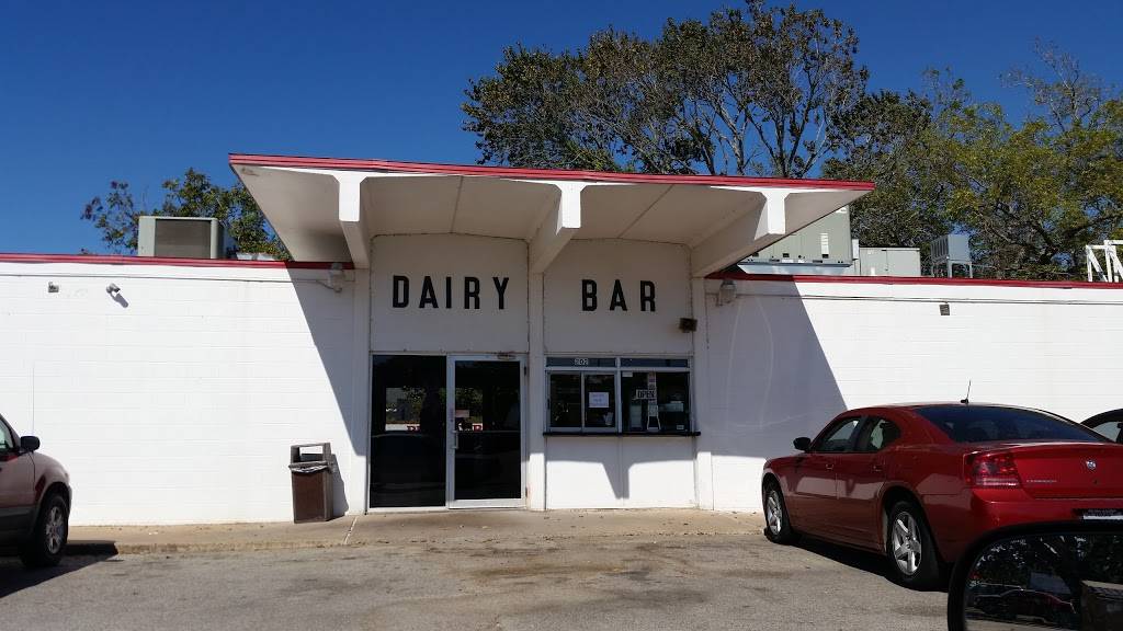 Dairy Bar | restaurant | 202 Plantation Dr, Lake Jackson, TX 77566, USA | 9792973256 OR +1 979-297-3256