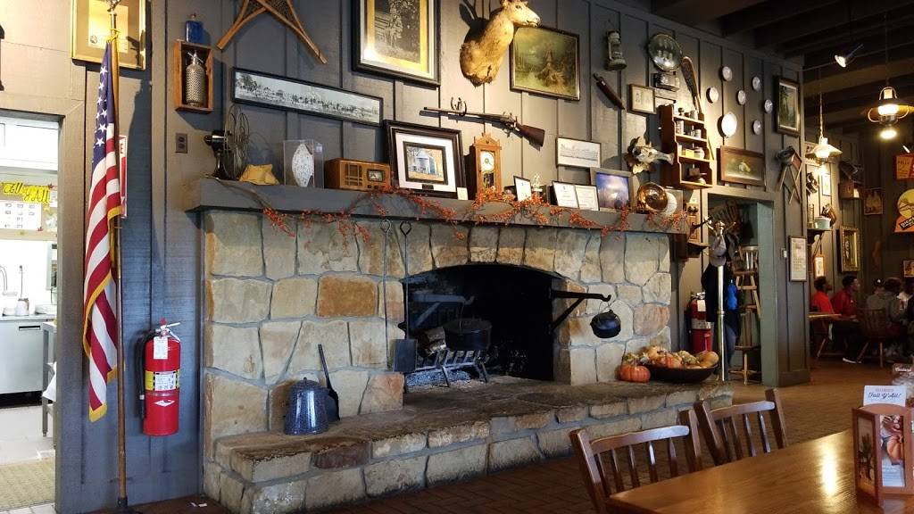 Cracker Barrel Old Country Store | restaurant | 650 N 12th St, Murray, KY 42071, USA | 2707620081 OR +1 270-762-0081