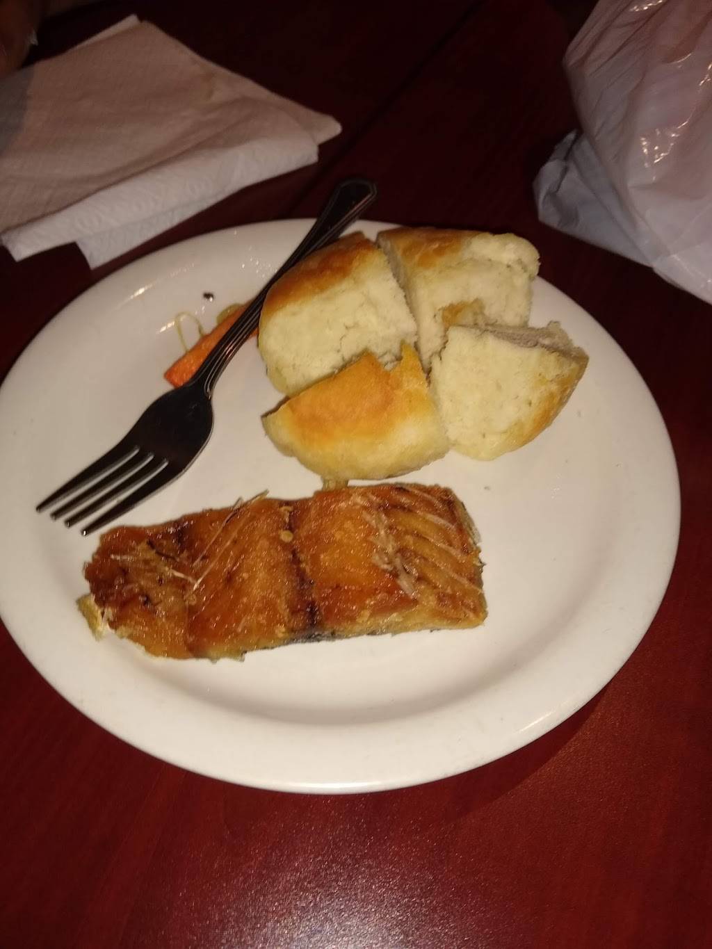 Wailers Restaurant | restaurant | 726 St Clair Ave W, Toronto, ON M6C 1B3, Canada | 4166525111 OR +1 416-652-5111