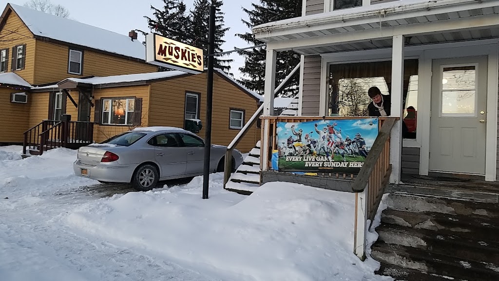 Muskies Sports bar & grill | restaurant | 583 S 1st St, Fulton, NY 13069, USA | 3155933217 OR +1 315-593-3217