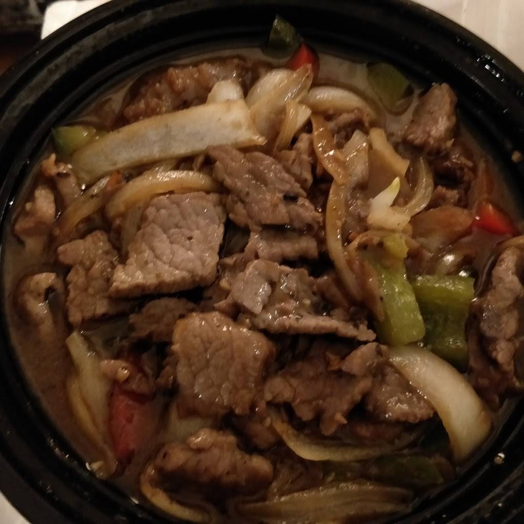 Songs Kitchen | restaurant | 1067 Dundas St W, Mississauga, ON L5C 1C3, Canada | 9058480888 OR +1 905-848-0888