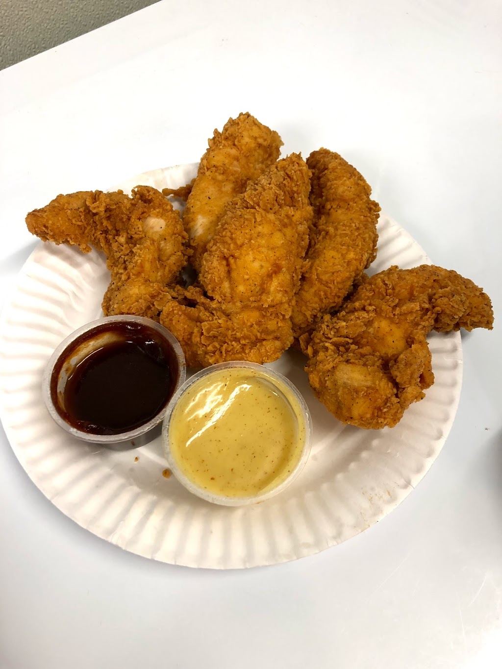 Krispy Krunchy Chicken&deli / Fells Point | meal takeaway | 400 S Broadway, Baltimore, MD 21231, USA | 4438353663 OR +1 443-835-3663