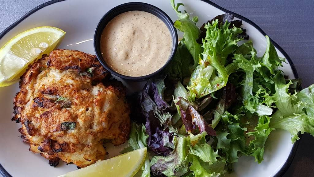 Fireflys BBQ | restaurant | 350 E Main St, Marlborough, MA 01752, USA | 5083578883 OR +1 508-357-8883