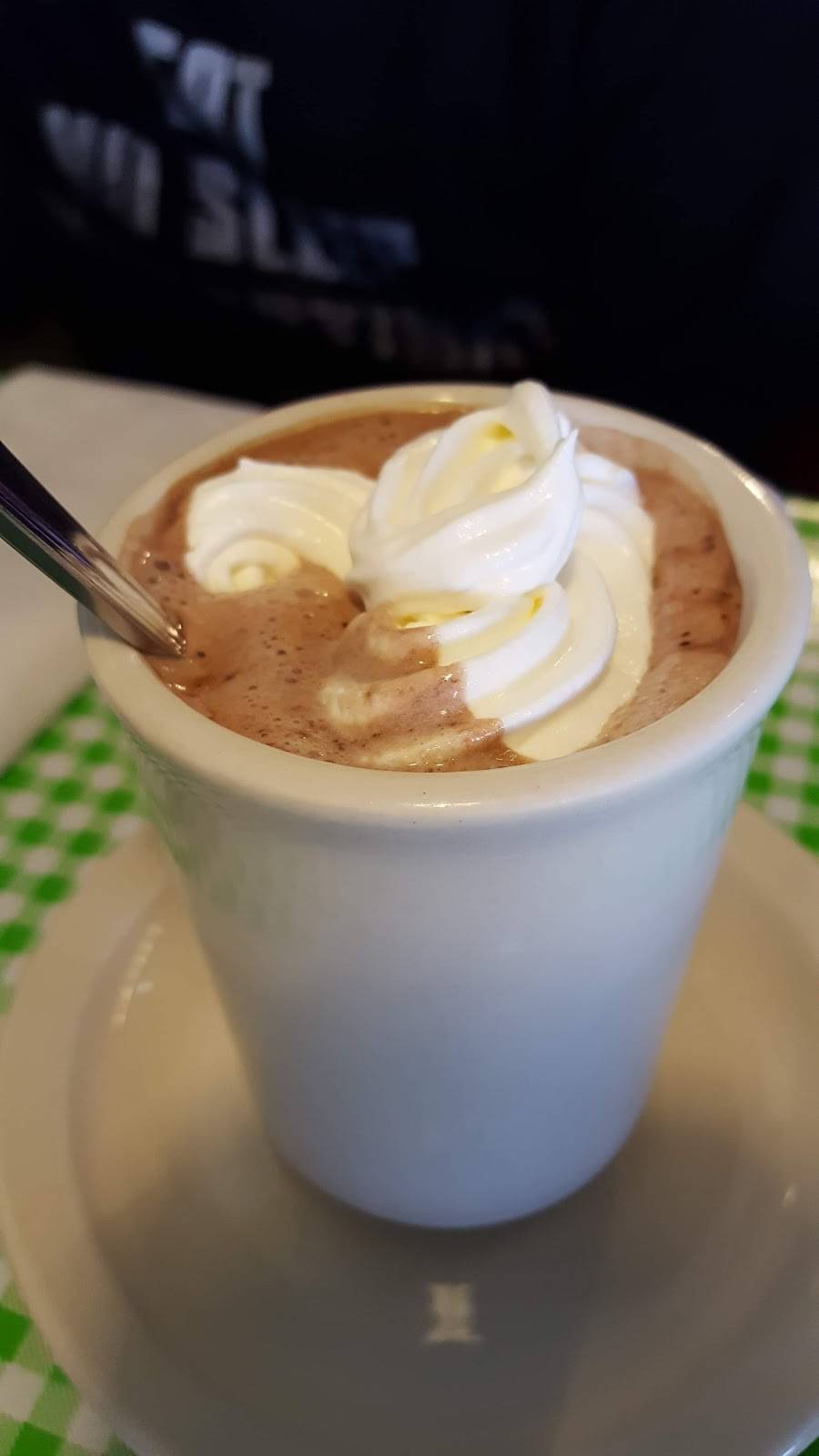 Moms Restaurant & Pub | restaurant | 225 Bremer Ave # 1, Colfax, WI 54730, USA | 7159624617 OR +1 715-962-4617