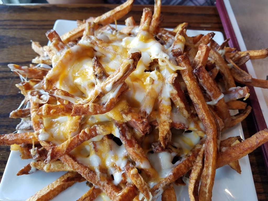 Caliendos Restaurant & Bar | restaurant | 0S050 Winfield Rd, Winfield, IL 60190, USA | 6306901555 OR +1 630-690-1555