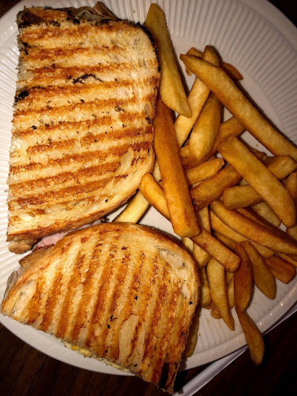 Stox Restaurant Bakery & Bar | restaurant | 9518 Imperial Hwy, Downey, CA 90242, USA | 5628034004 OR +1 562-803-4004